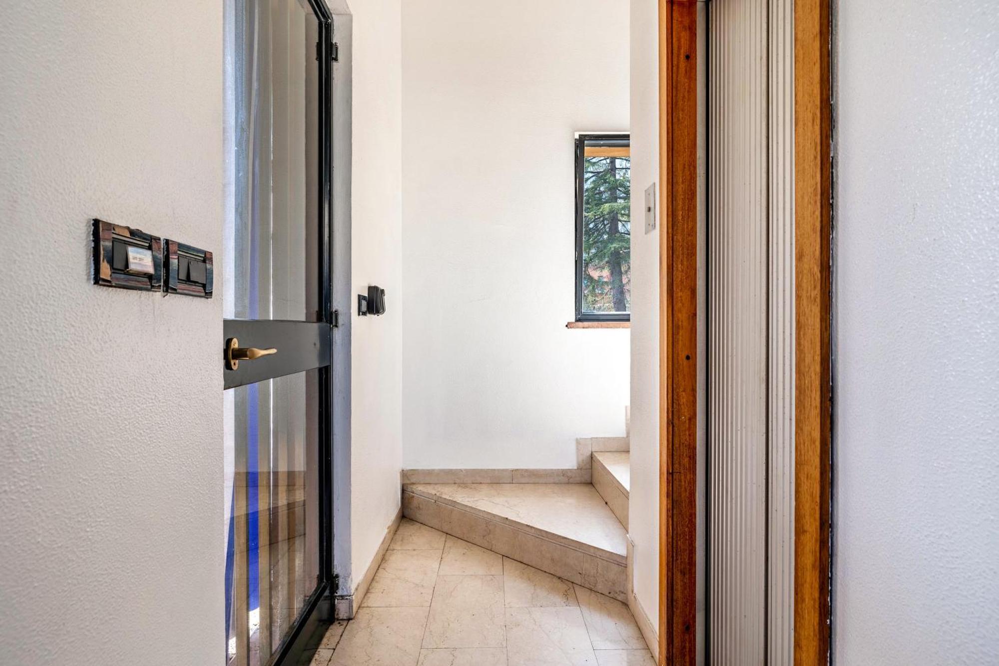 Casa Sara With Swimming Pool Apartman Riva del Garda Kültér fotó