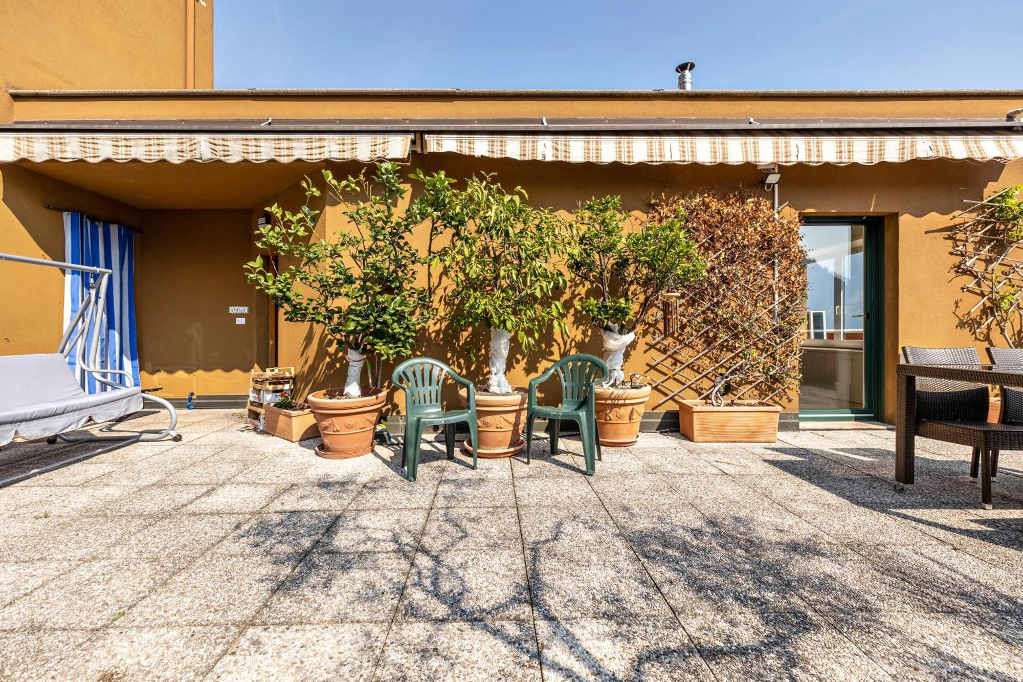 Casa Sara With Swimming Pool Apartman Riva del Garda Kültér fotó